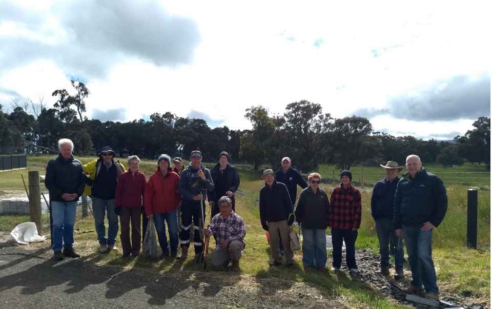 Rail reserve working bee attendees 2021.jpeg